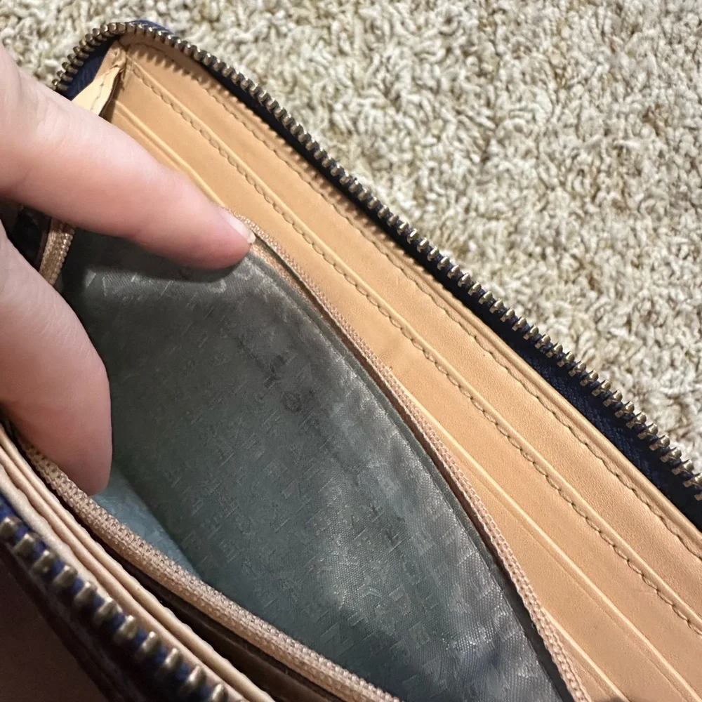 Kate Spade Blue Wallet - Picture 14 of 16